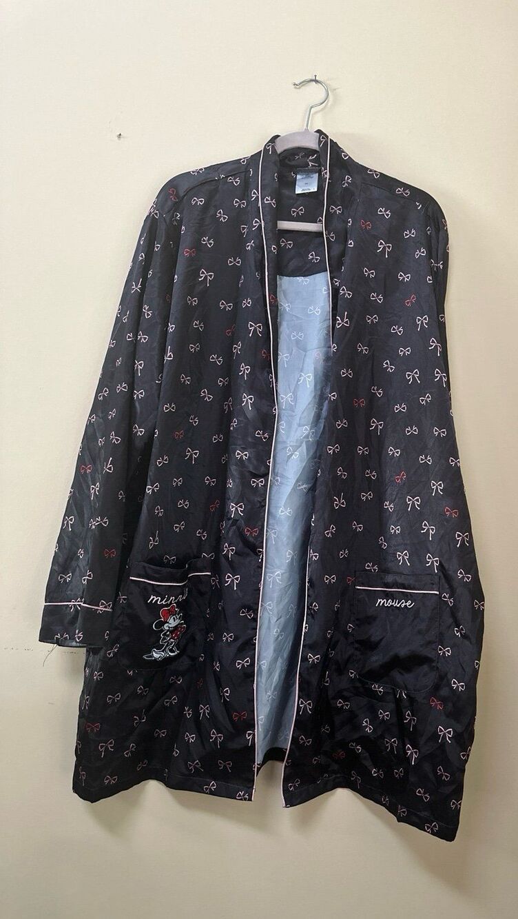 Disney Minnie Mouse robe